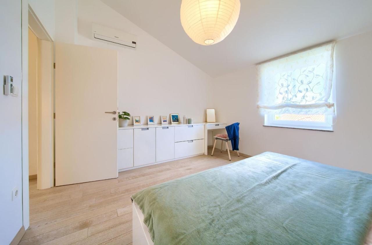 Apartments Aster Malinska Esterno foto